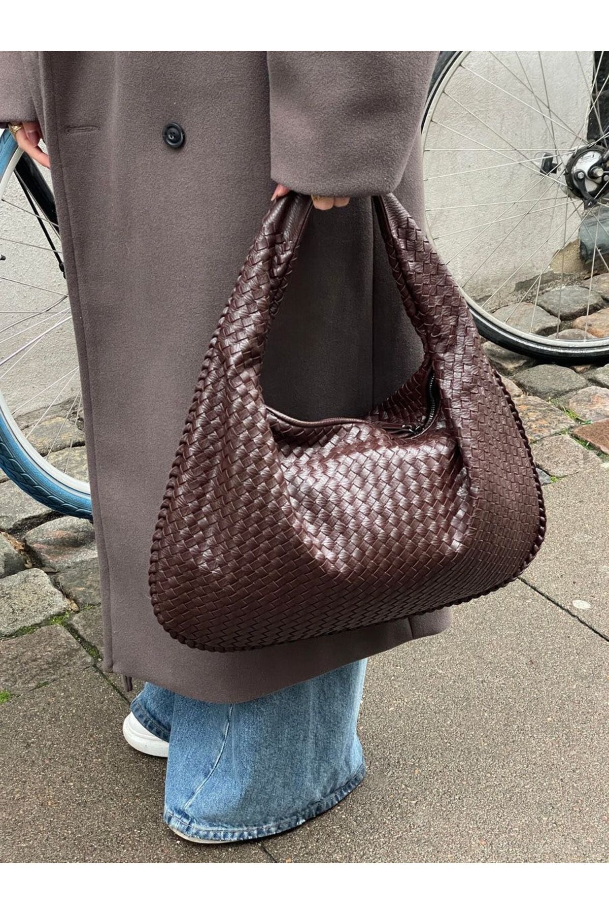 Kadın Retro Large Omuz Çantası Örgü Deri Botegy