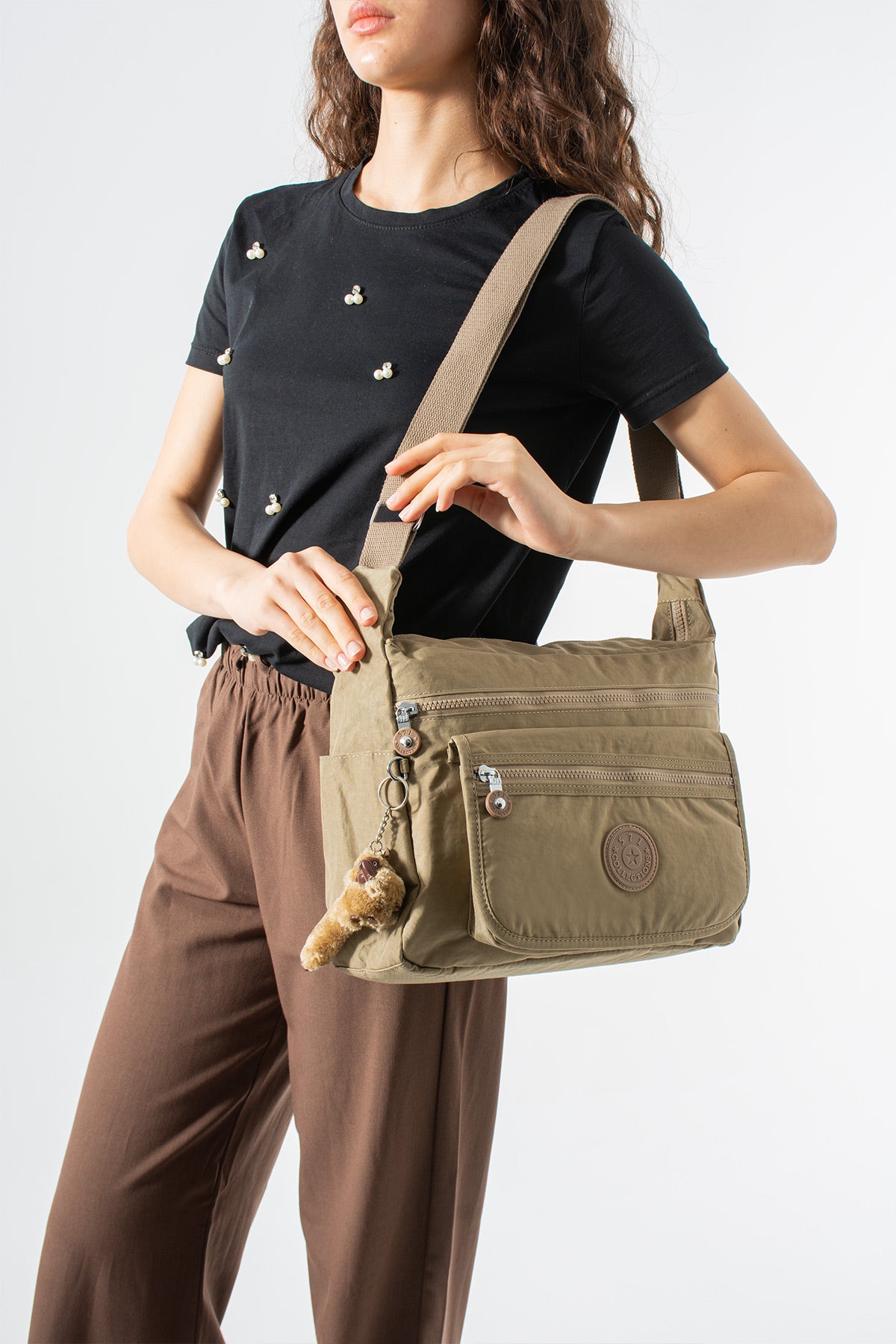 Ultra Hafif Su Geçirmez Çok Cepli Omuz Çantası (Model: 571-6B)