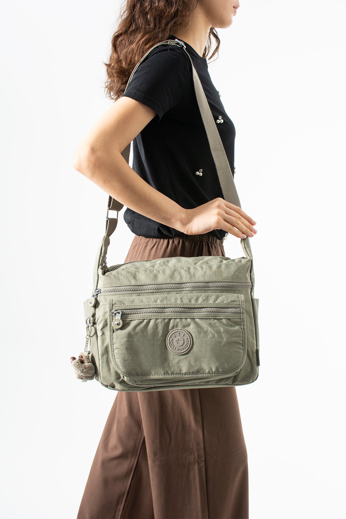 Ultra Hafif Su Geçirmez Çok Cepli Omuz Çantası (Model: 571-6B)