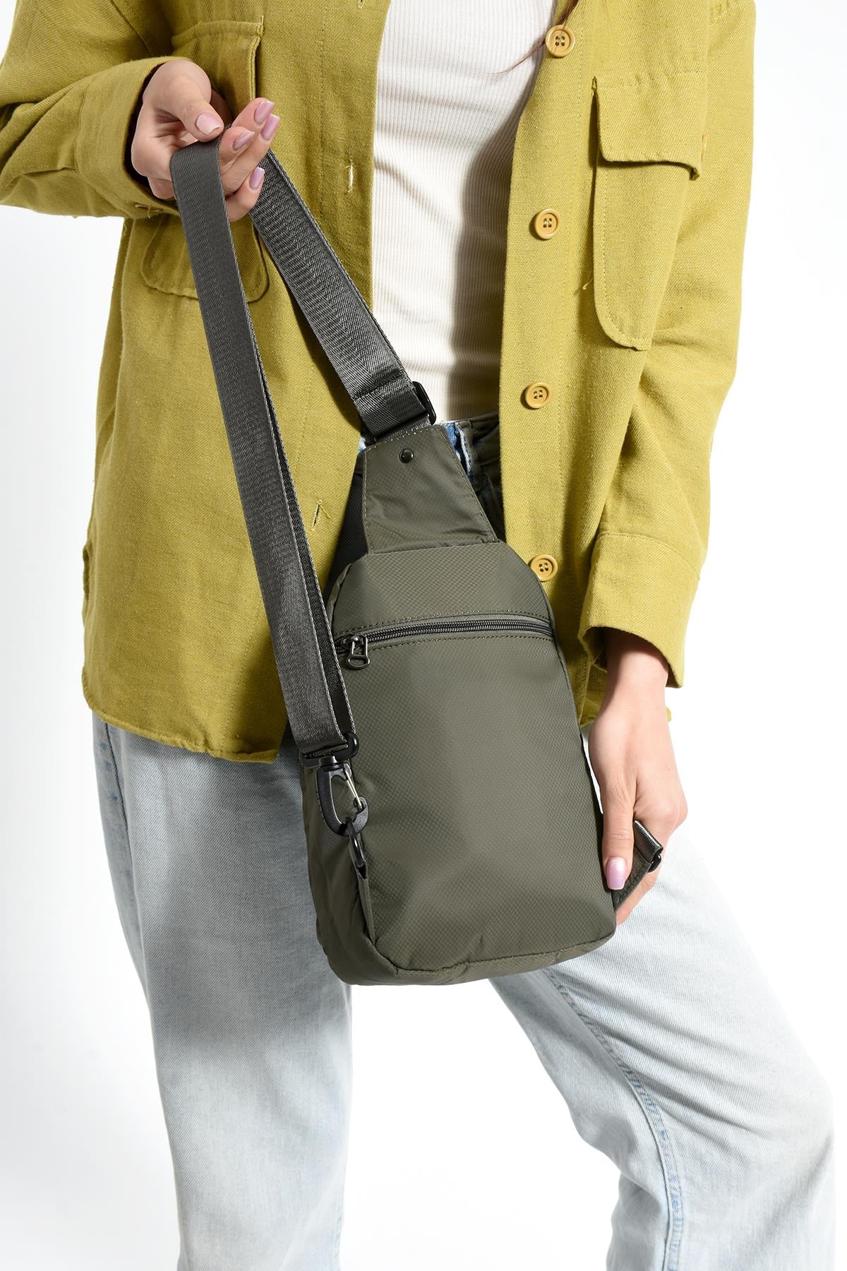 Üç Bölmeli Unisex Bodybag Haki detay 2