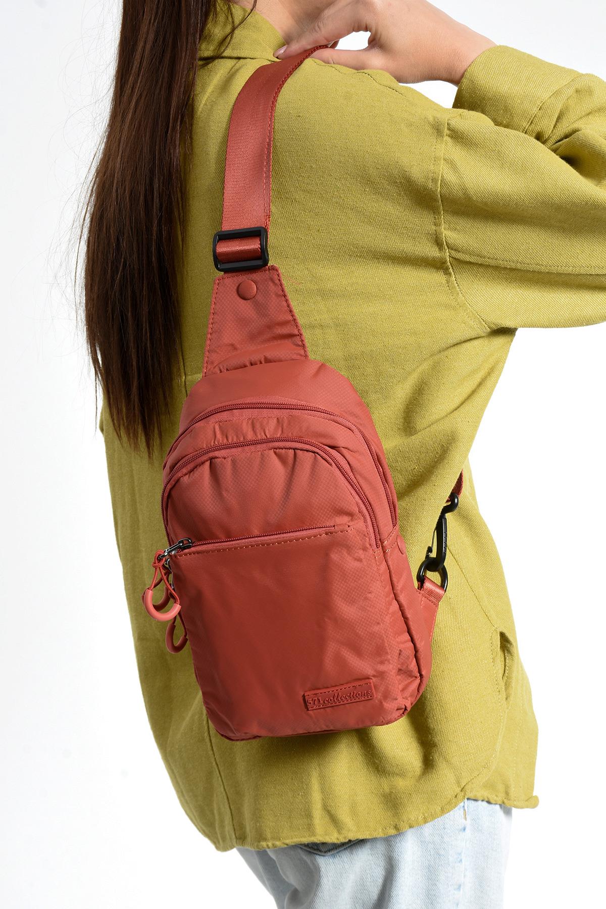 Üç Bölmeli Unisex Bodybag Kiremit detay