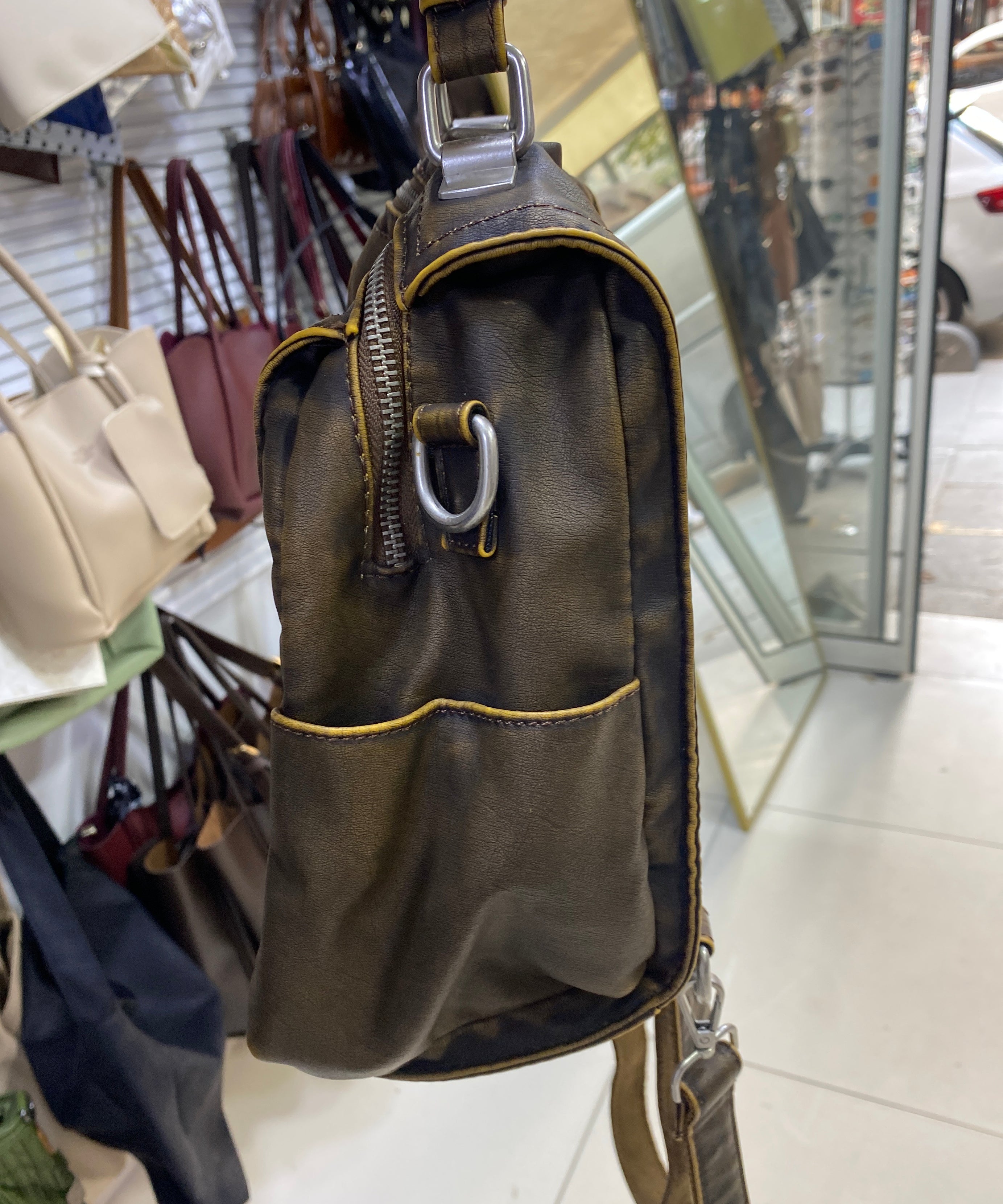 Hafif Çok Gözlü Yumuşak  eskitme sırt ve  çapraz askılı retro detaylı kavi-1027