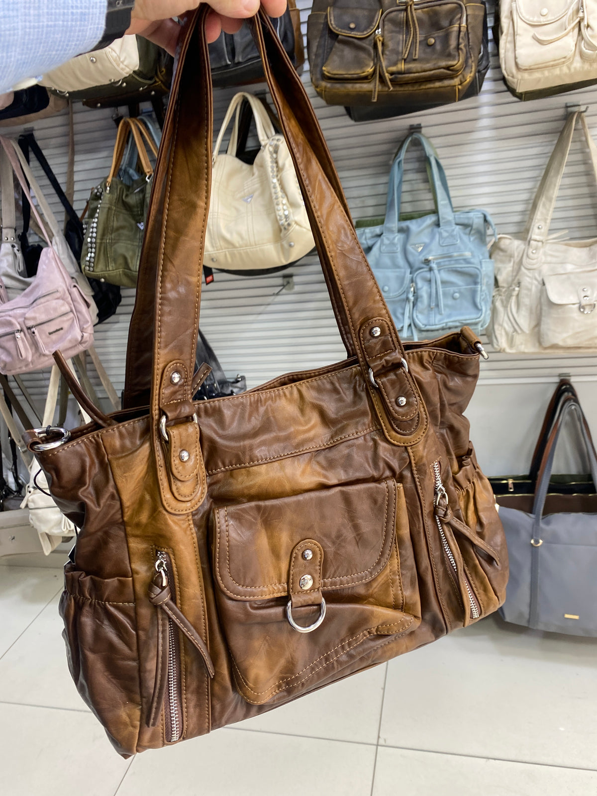 Şık, Modern ve Günlük Kullanım İçin İdeal angel retro Tarz ccs-18382