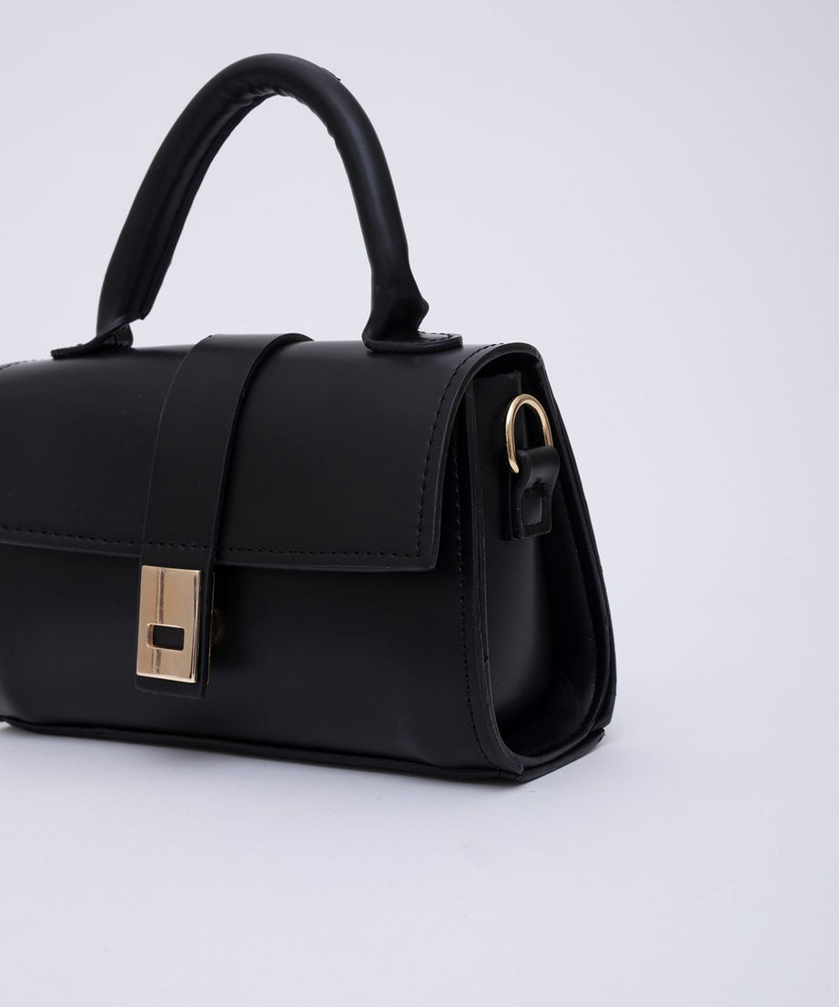 Shk109 Suni Deri Çıtçıtlı Ayarlanabilir Askılı Kadın El, Kol Ve Omuz Çantası U:11 E:19 G:7 cm