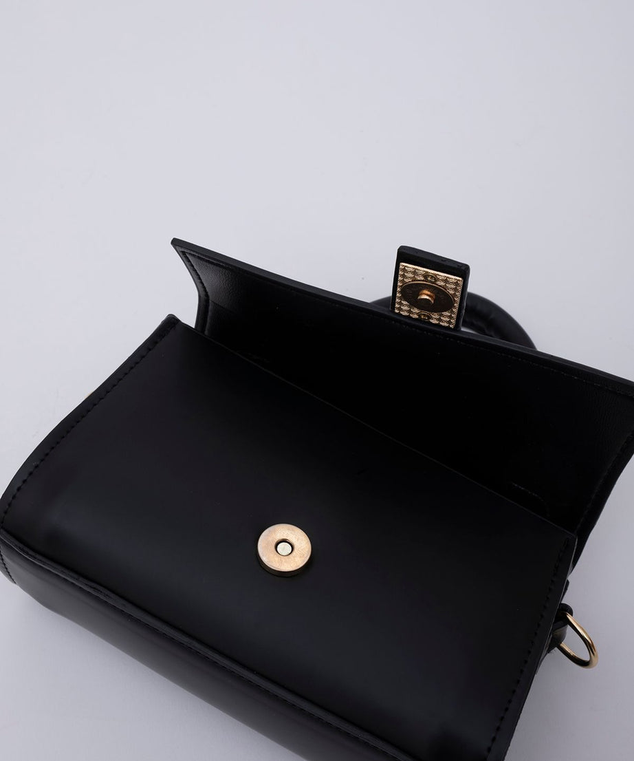 Shk109 Suni Deri Çıtçıtlı Ayarlanabilir Askılı Kadın El, Kol Ve Omuz Çantası U:11 E:19 G:7 cm