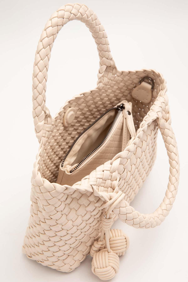 Krem Charmlı Örgü Model El Çantası - Görsel 3