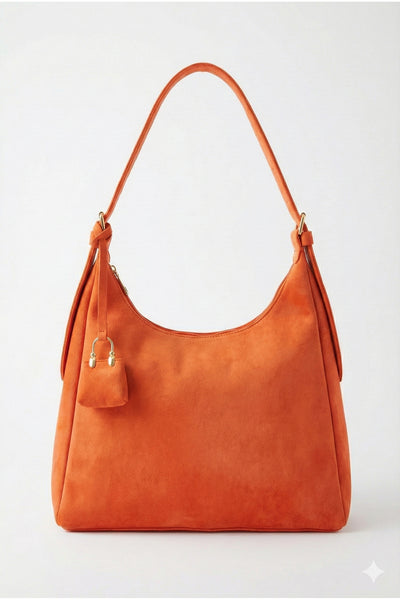 Kadın Omuz Çantası Bordo Salaş Astarlı Fermuarlı Ayarlanabilir charmlı kadın çantası Lisa - Turuncu süet