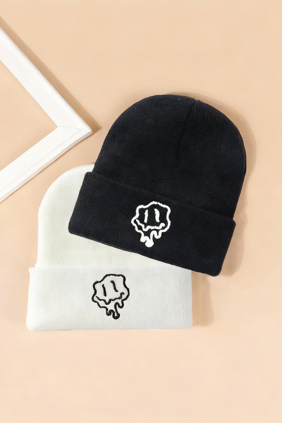 Akrilik Yüz Nakışlı Pinterest Siyah Ve Beyaz 2'li Set Bere