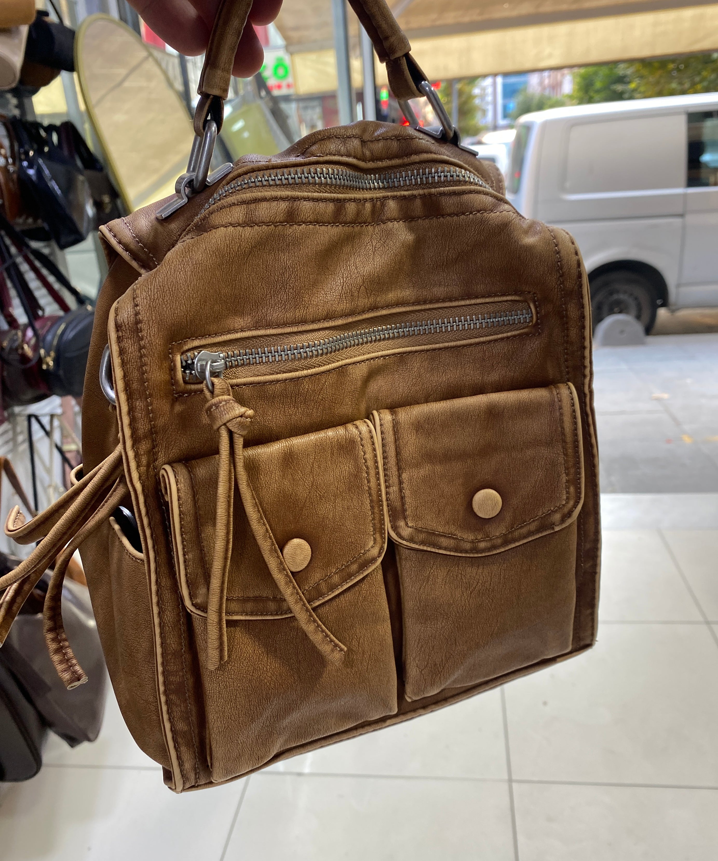 Hafif Çok Gözlü Yumuşak  eskitme sırt ve  çapraz askılı retro detaylı kavi-1027