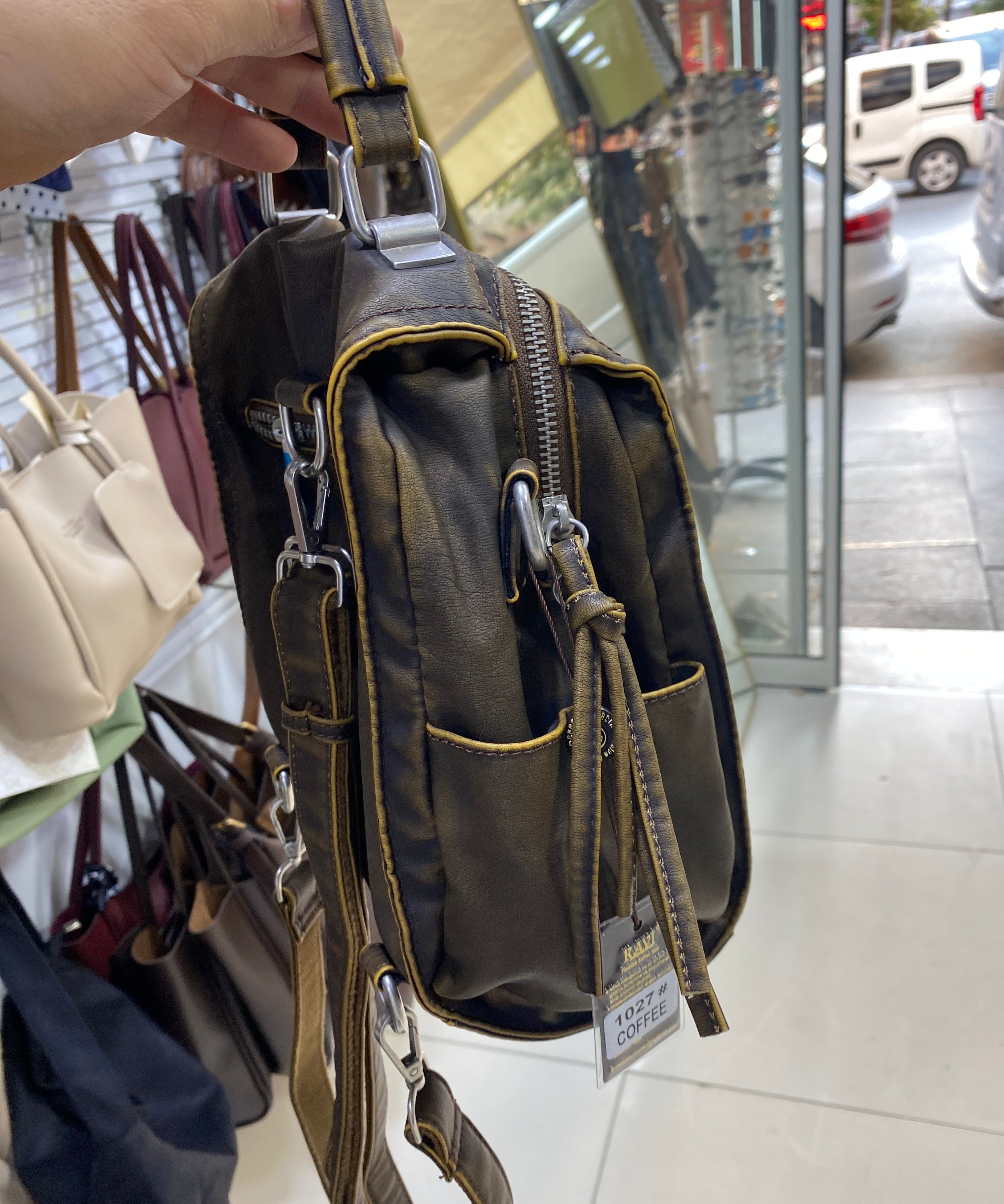 Hafif Çok Gözlü Yumuşak  eskitme sırt ve  çapraz askılı retro detaylı kavi-1027