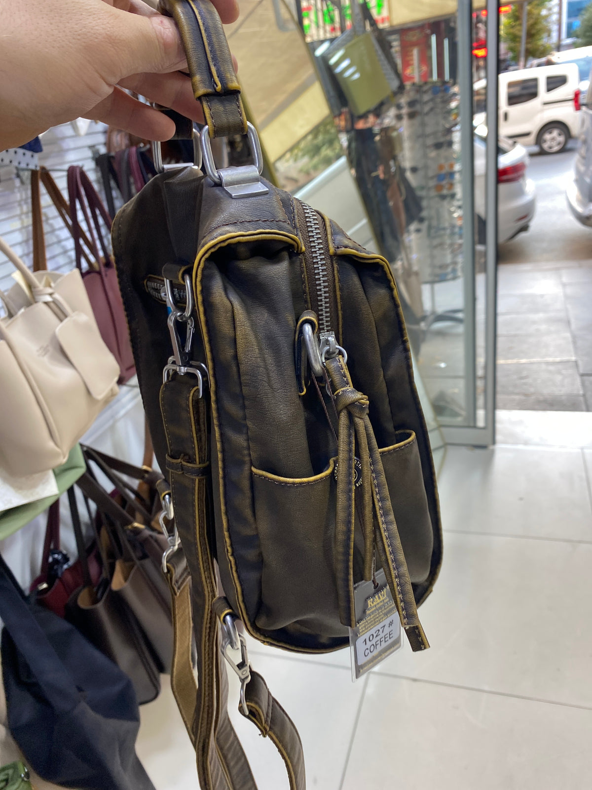 Hafif Çok Gözlü Yumuşak  eskitme sırt ve  çapraz askılı retro detaylı kavi-1027