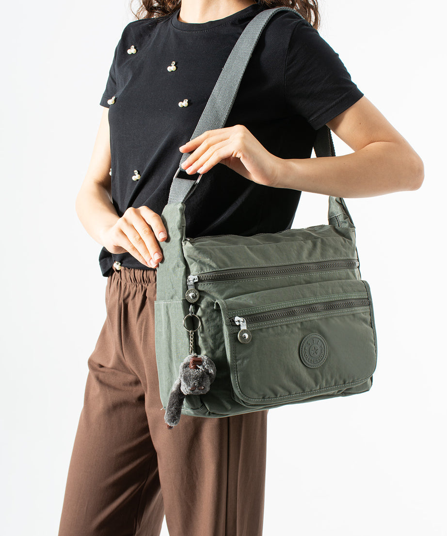 Ultra Hafif Su Geçirmez Çok Cepli Omuz Çantası (Model: 571-6B)