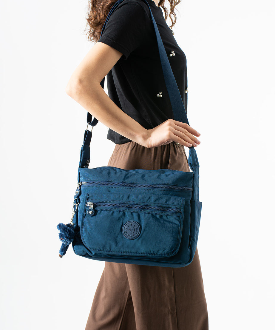 Ultra Hafif Su Geçirmez Çok Cepli Omuz Çantası (Model: 571-6B)