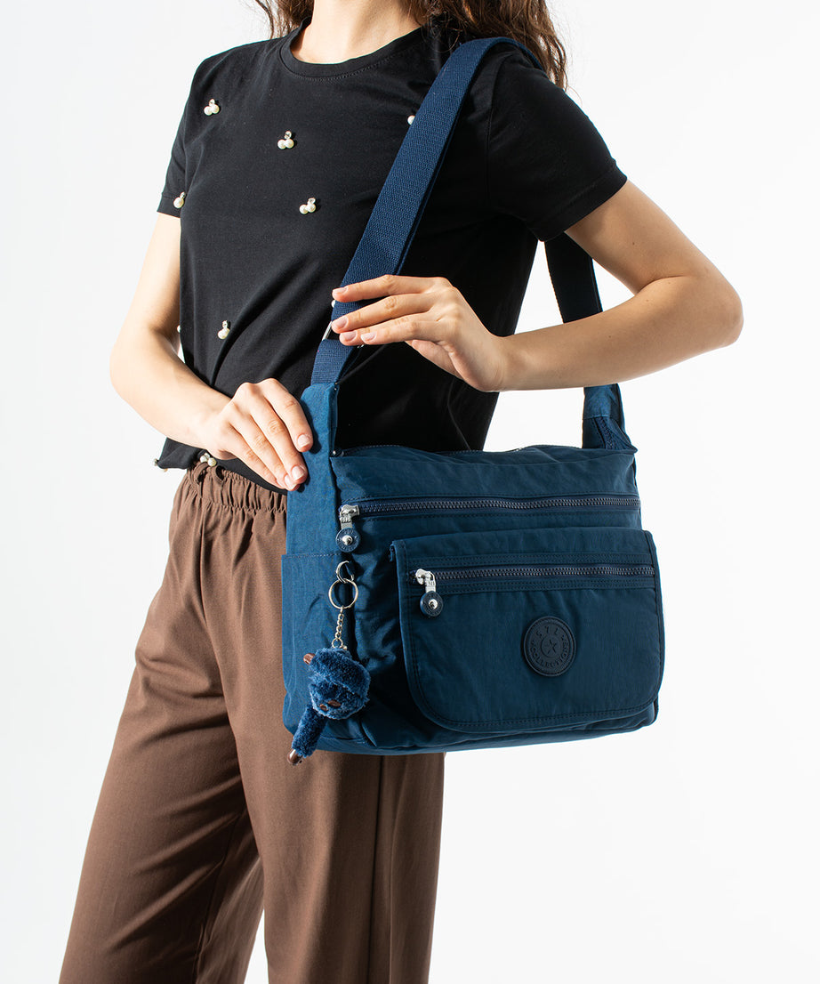 Ultra Hafif Su Geçirmez Çok Cepli Omuz Çantası (Model: 571-6B)