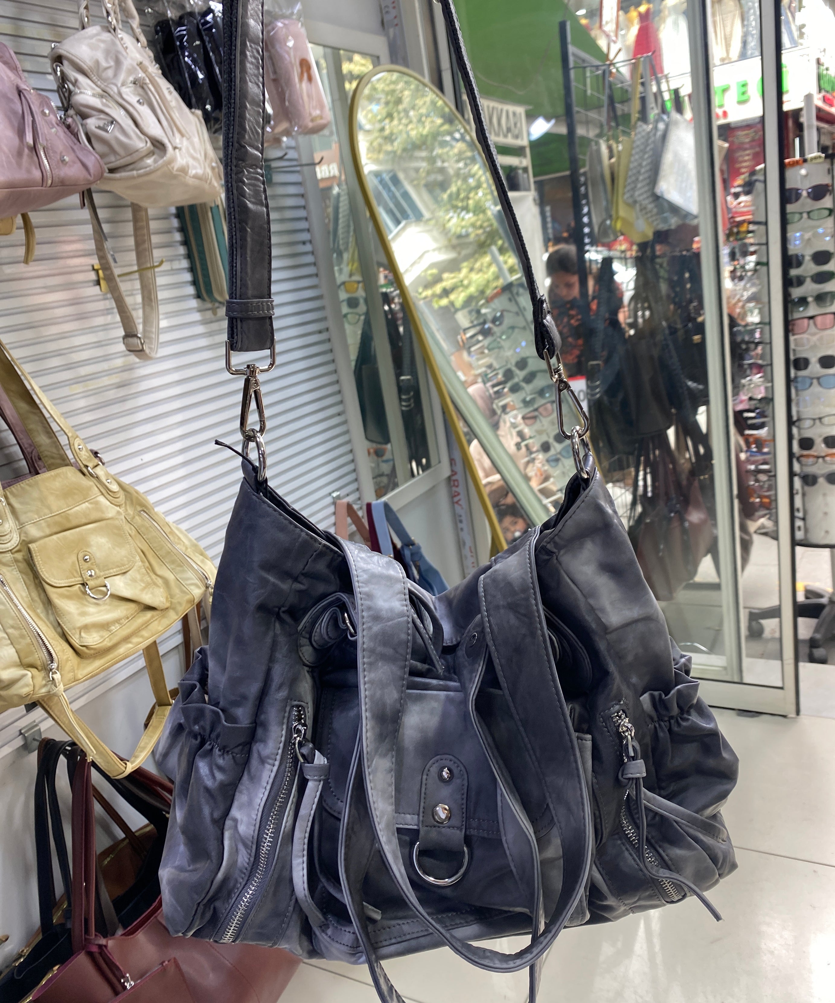Şık, Modern ve Günlük Kullanım İçin İdeal angel retro Tarz ccs-18382