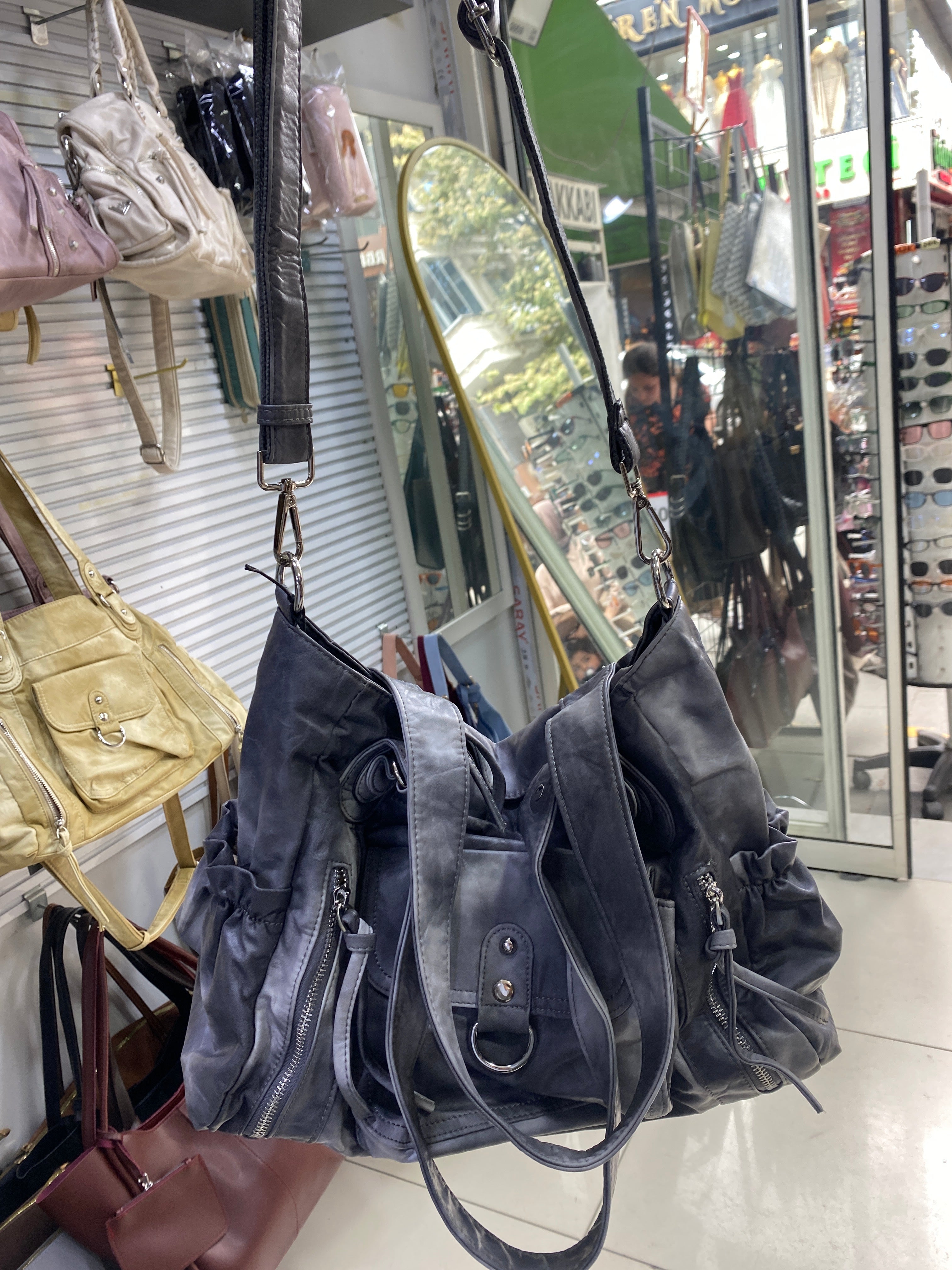 Şık, Modern ve Günlük Kullanım İçin İdeal angel retro Tarz ccs-18382