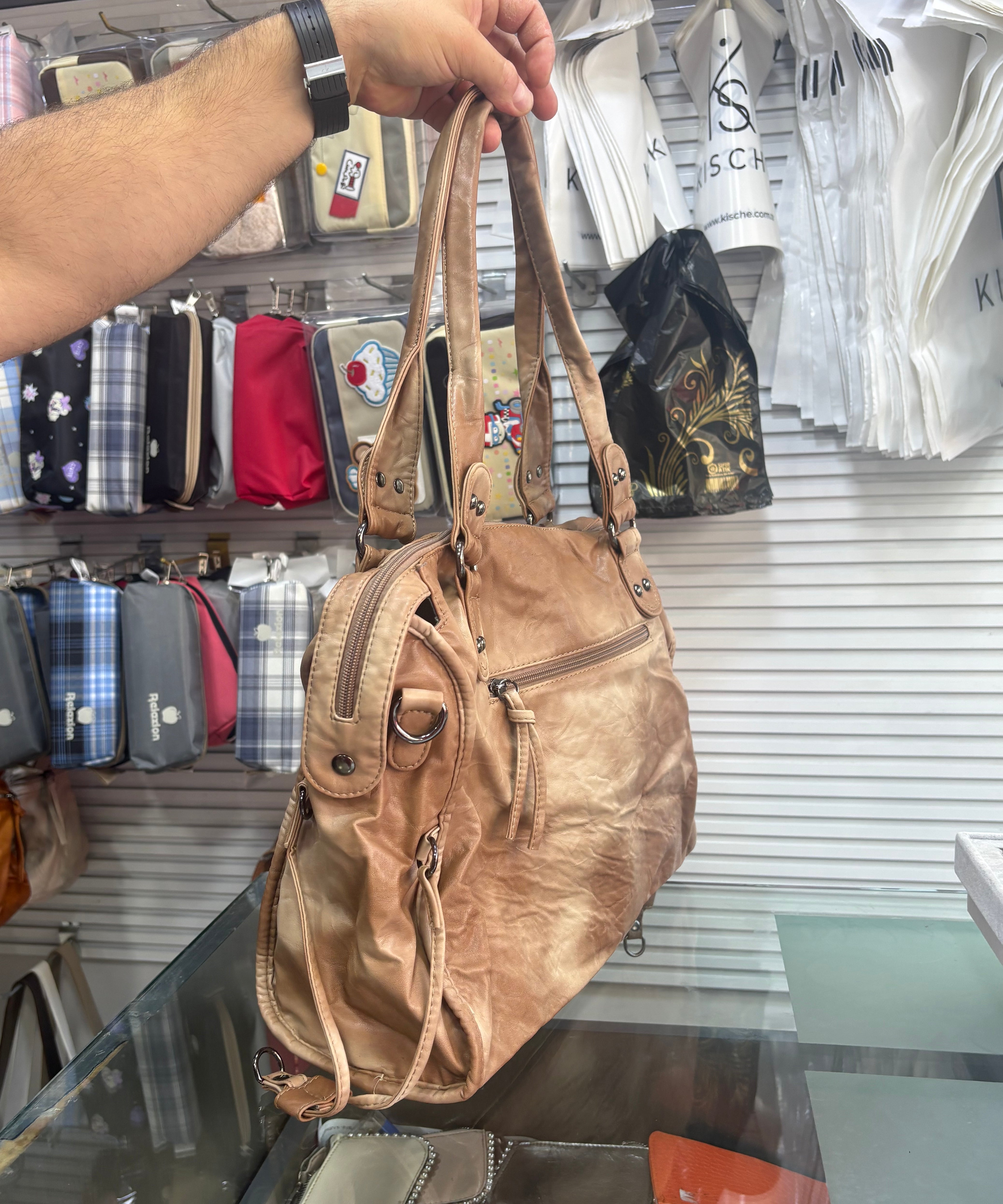 Hafif Çok Gözlü Yumuşak  Yıkama deri çapraz askılı retro kilit detaylı  kavi-8763