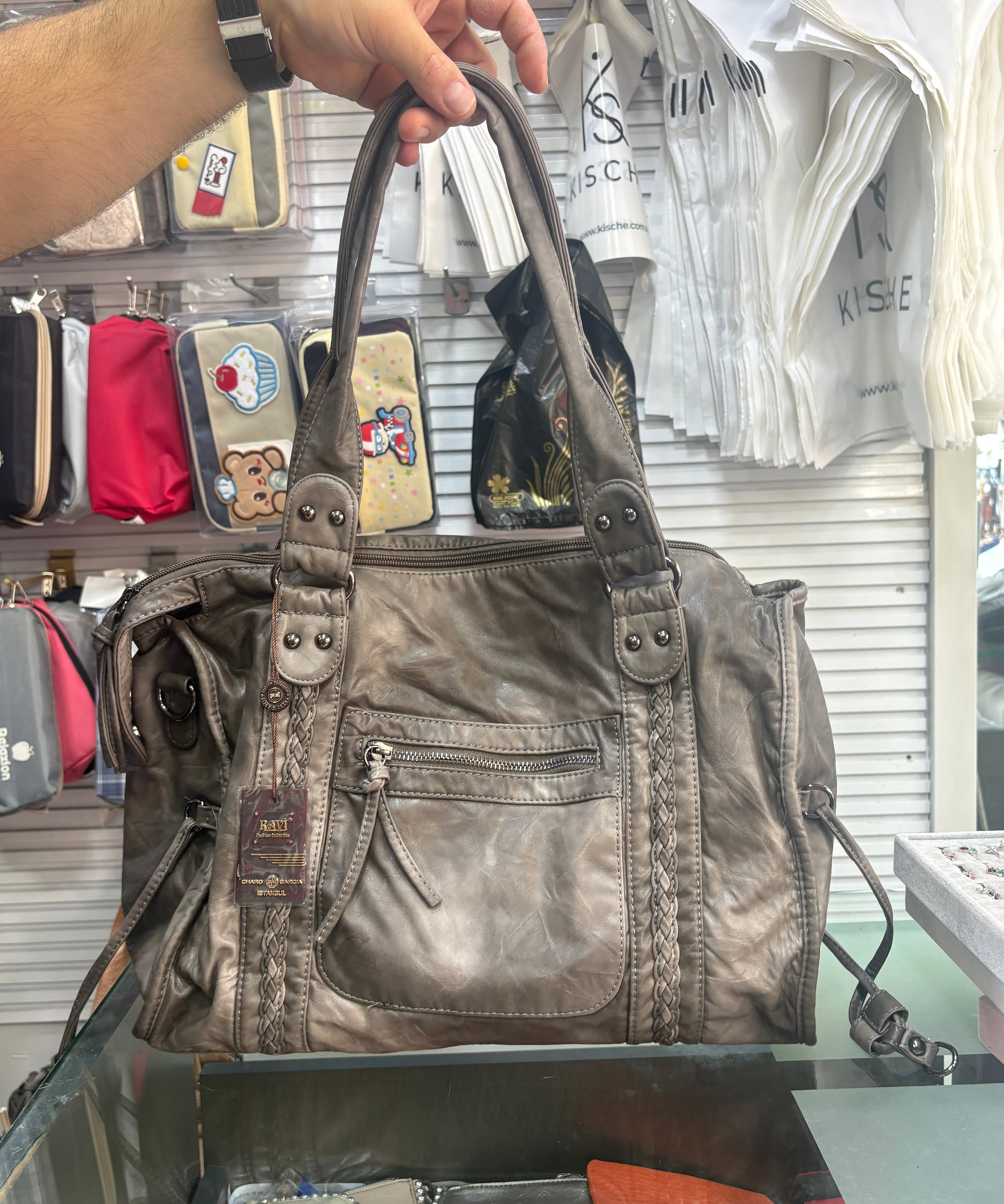 Hafif Çok Gözlü Yumuşak  Yıkama deri çapraz askılı retro kilit detaylı  kavi-8763