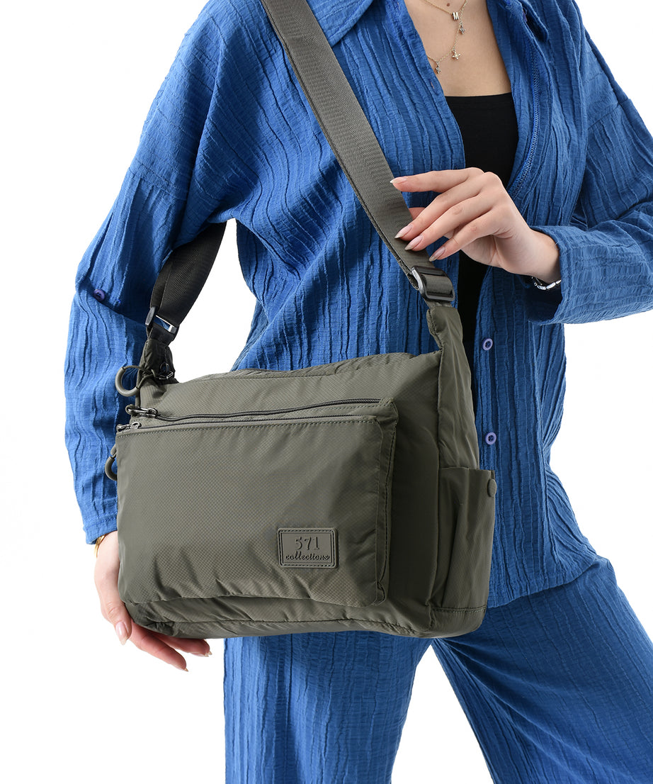 Ultra Hafif Su Geçirmez Çok Cepli Omuz Çantası (Model: 571-9J)