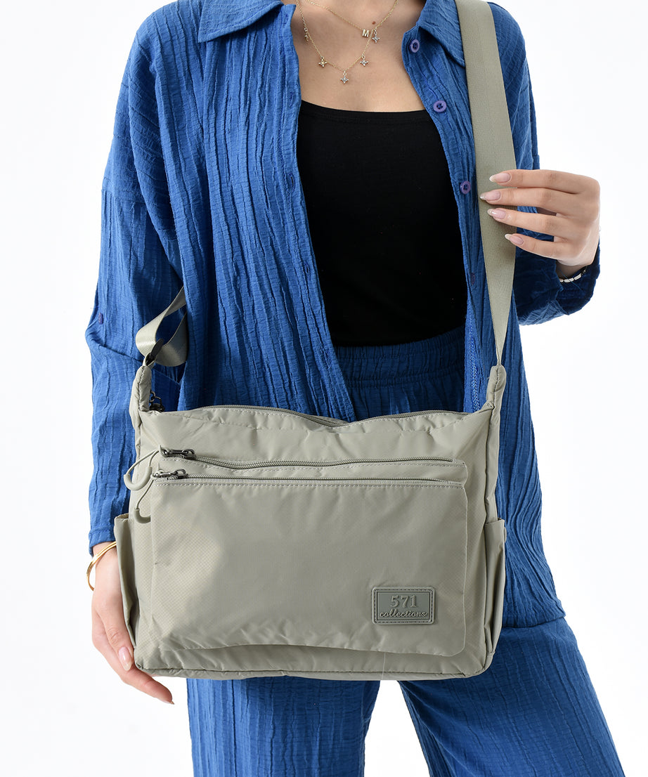 Ultra Hafif Su Geçirmez Çok Cepli Omuz Çantası (Model: 571-9J)