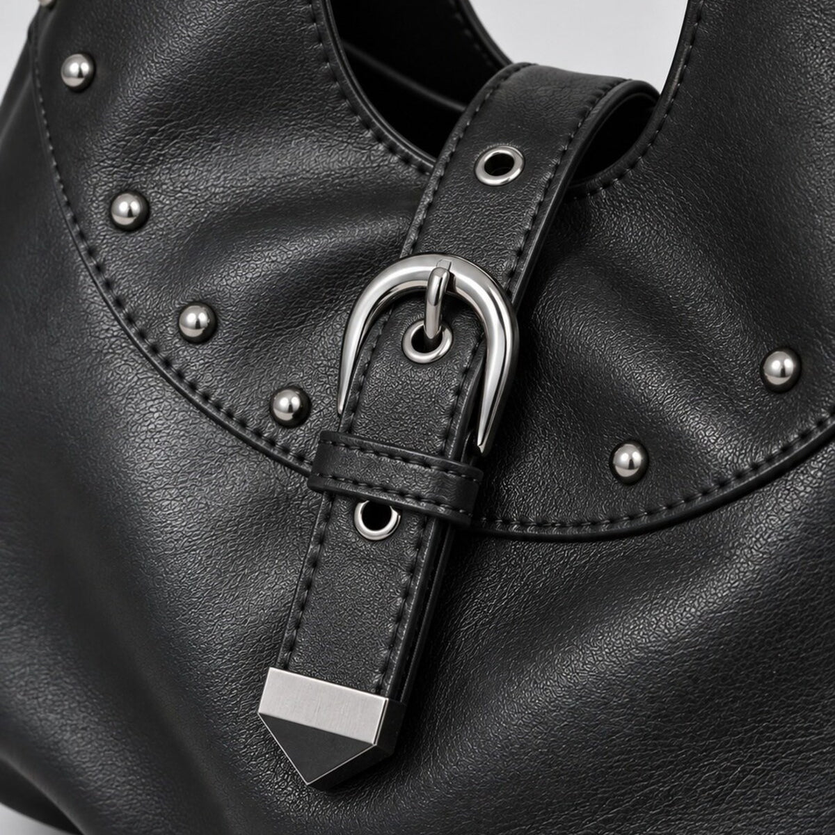 Metal Zımba Detaylı Kilit Aksesuarlı Büyük Boy Hobo Omuz Çantası - Siyah