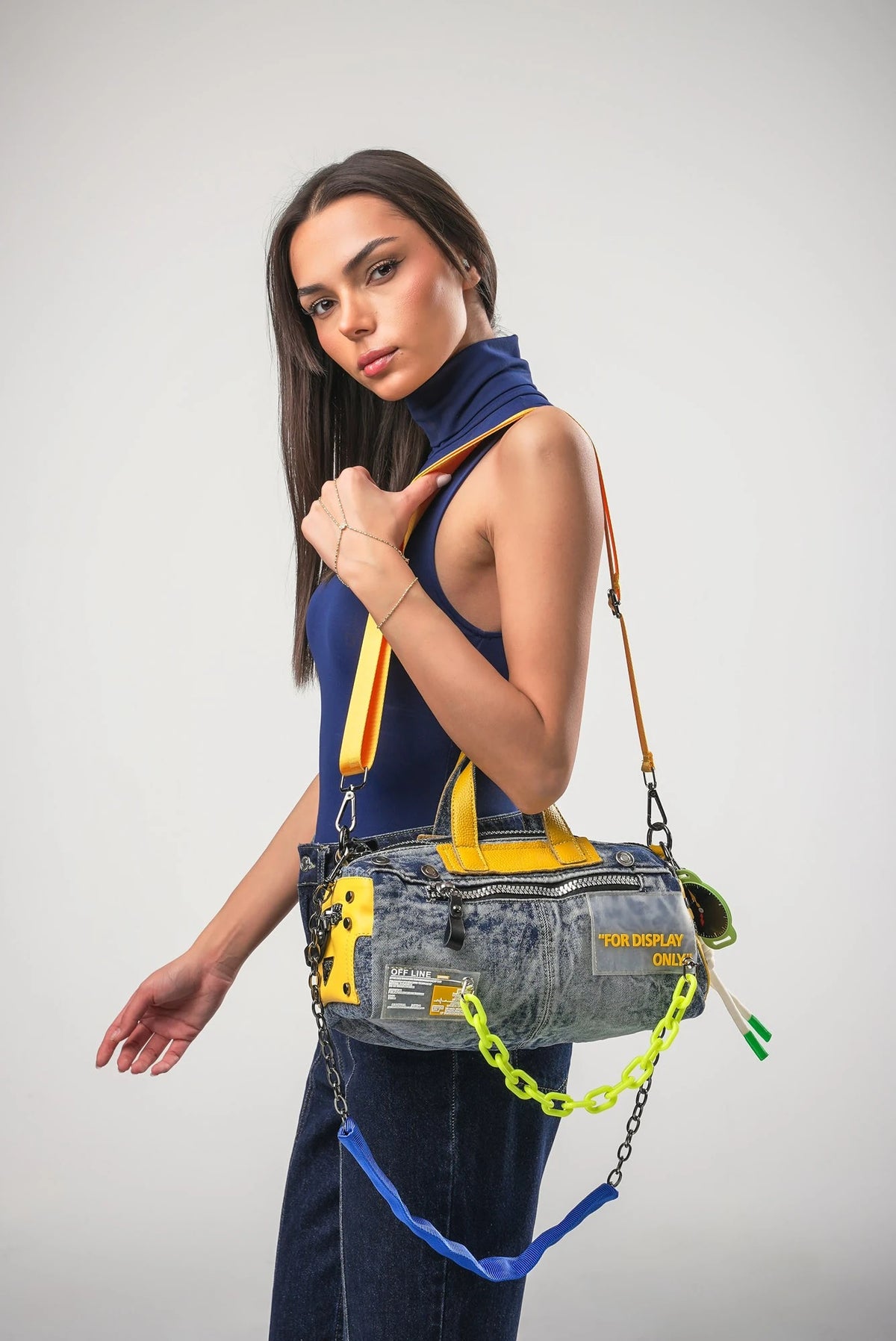 ÇÇS 18357 - Laci-Sarı