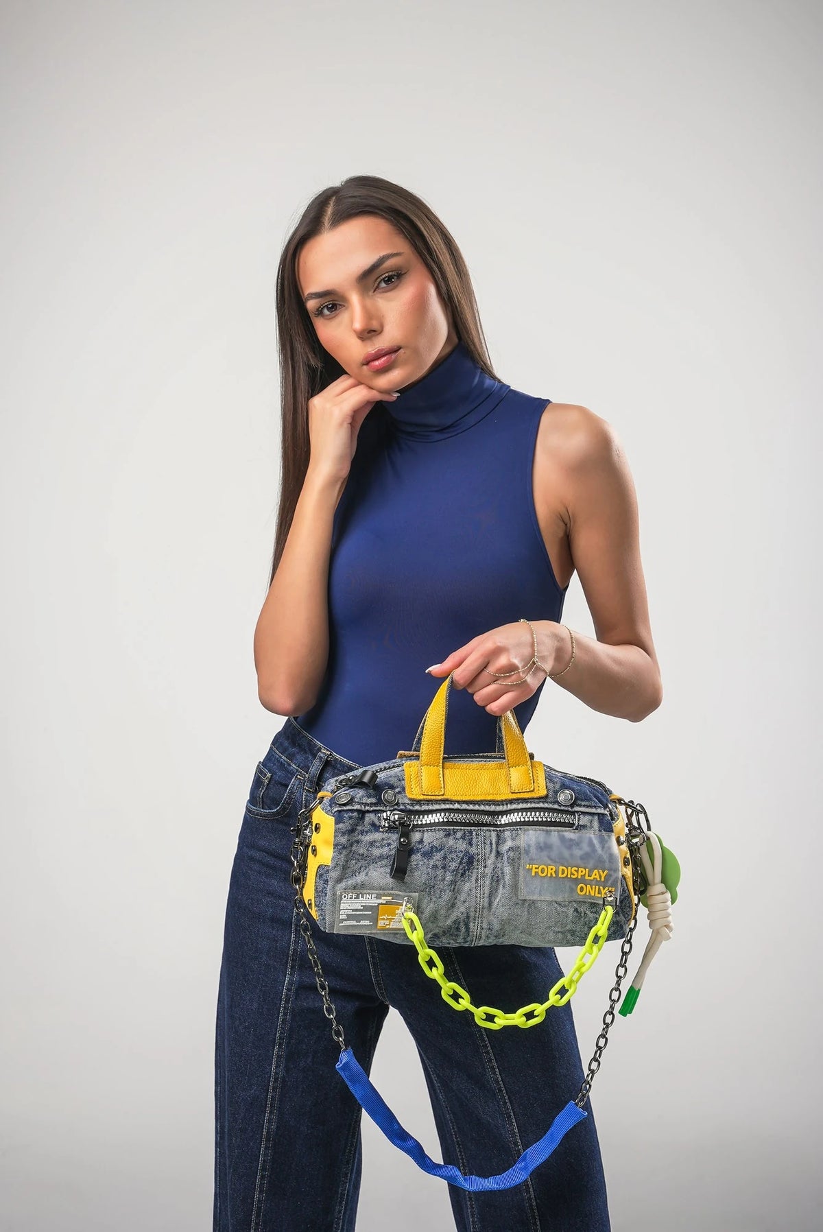 ÇÇS 18357 - Laci-Sarı