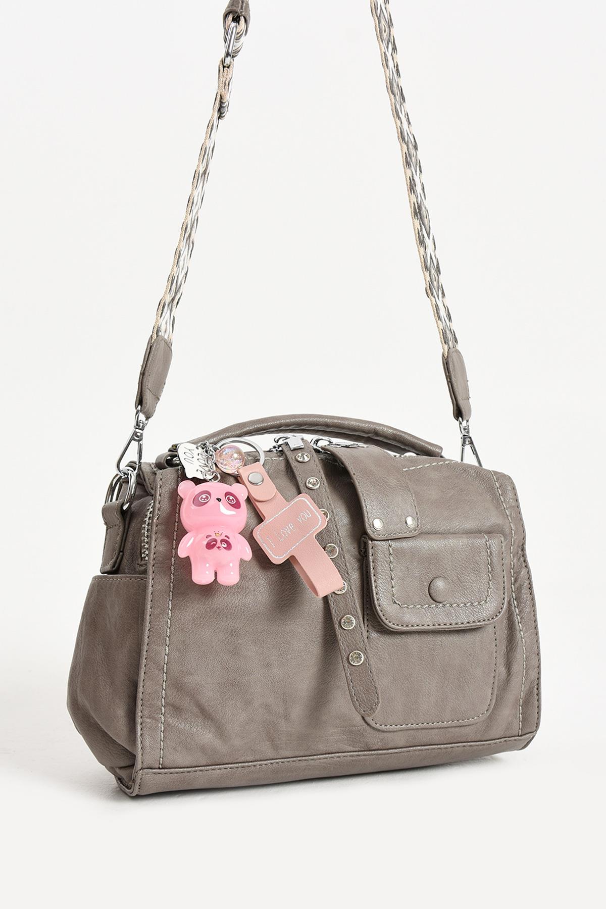 Suni Deri Omuz Çantası anahtarlık hediyeli (Model: 571-13-17E)