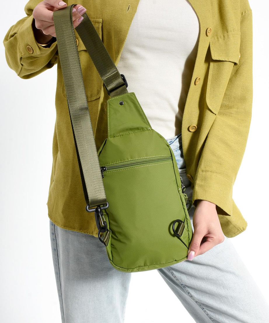 Üç Bölmeli Unisex Bodybag Açık Yeşil detay 2